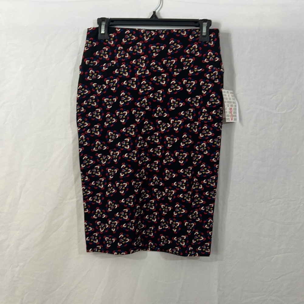 Brand new LulaRoe Cassie skirt size S